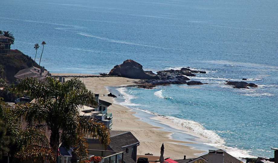 Serene View of Pacific Beach Oceanfront